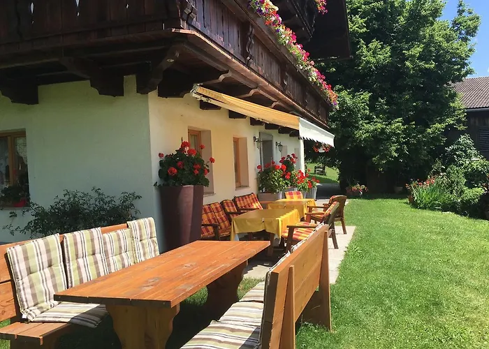 Homestay In Near Lift